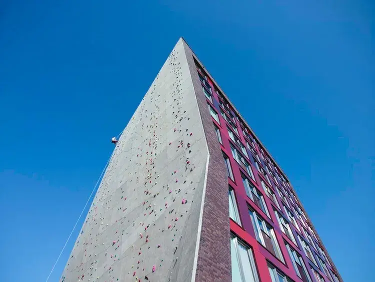 Together with more and better housing we can truly achieve an university of higher capabilities!